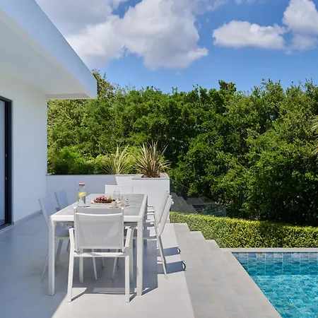 Villa Kyamon Estate Luxury *